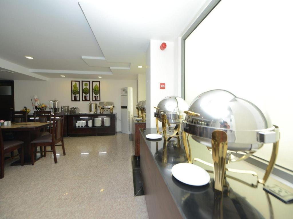 Hotel Lexus Yangon Exterior foto